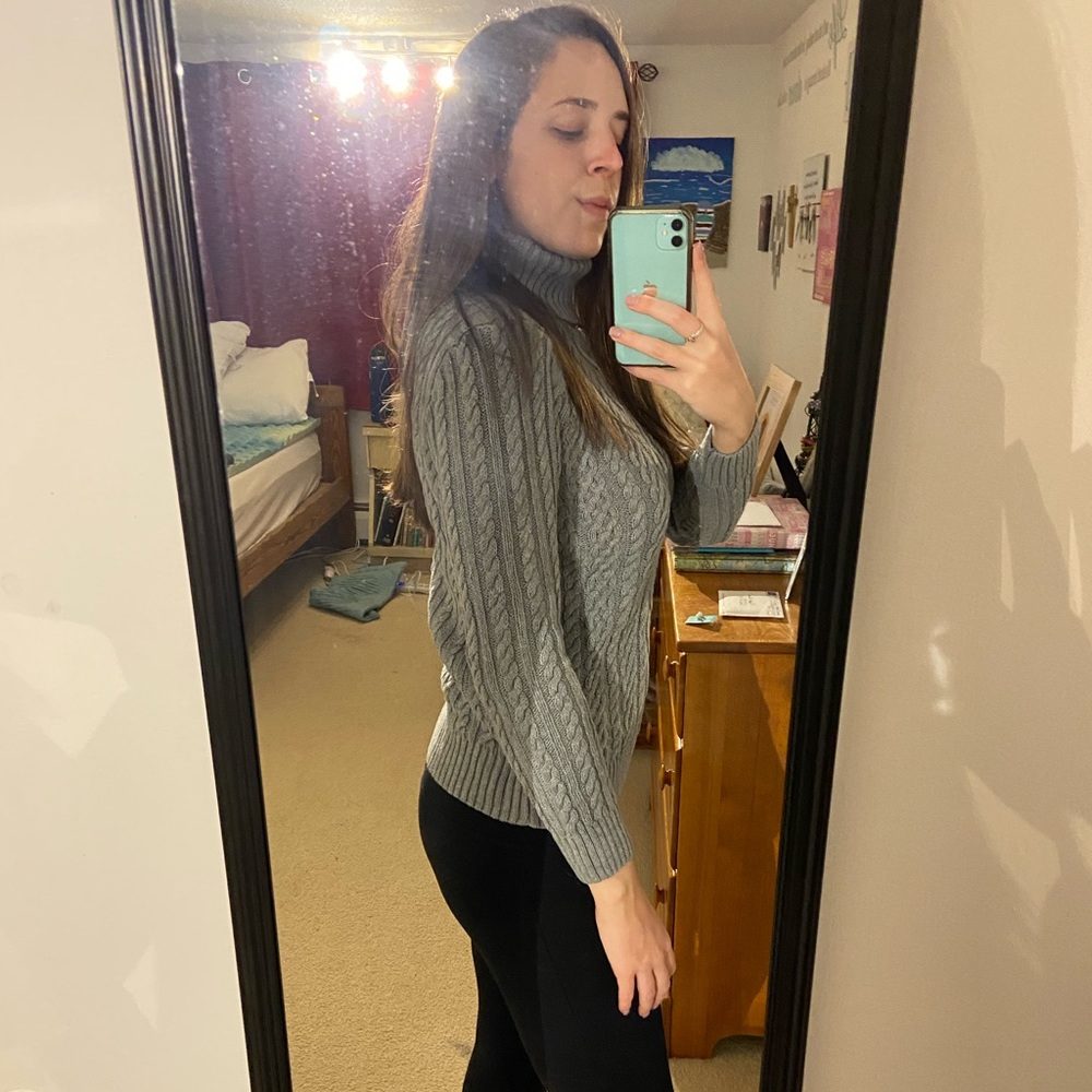 Gray turtle neck sweater